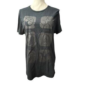 Black Mirror Netflix Graphic T-Shirt M House Of Tomorrow Exclusive Characters